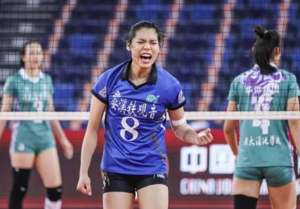 美女被男人动态图